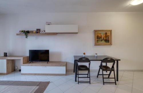 Mazzo Apartment | Lovely two-room apartment near Rho Fiera