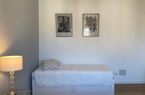 Lorenteggio Apartment | Lussuoso bilocale Metro Blu Piazza Frattini