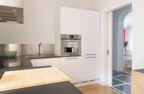 Milan Centre Apartment | Luxury Apartment in the Heart of Milan – Steps from the Duomo!
