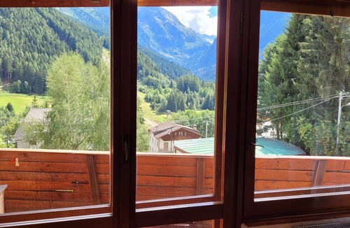 Temu Apartment | Luxury Apartment - Stay in the Adamello