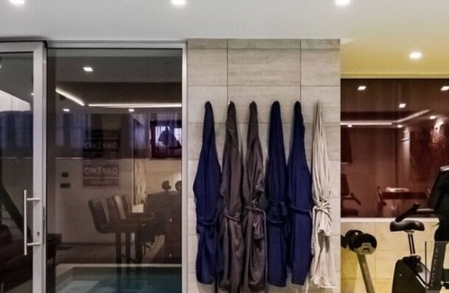 Milan Centre Apartment | Luxury apartment with indoor pool