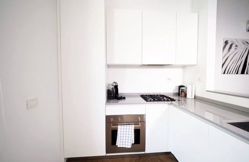 Porta Nuova Apartment | Luxury appartment in Montenapoleone (120 sqm) with parking in the building