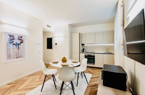 Iseo Apartment | Luxury residence in the historic center
