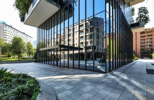 Porta Garibaldi Apartment | Luxury Suite in bosco Verticale Milano Isola