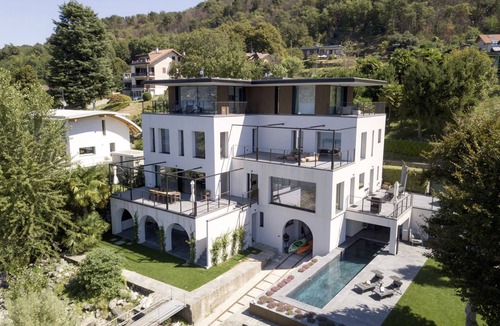 Ranco Villa | Luxury Villa on Lake Maggiore
