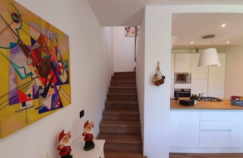 Traona House | Luxury Villa Sleep 6 Close to Lake of Como