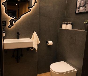 Adenau Apartment | M&M Apartment