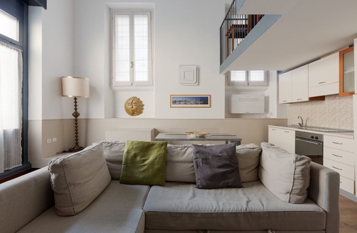 Zona Zara House | M5 Istria & Marche Roomy Lofted Studio Apt x2
