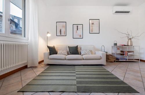 Mandello del Lario Apartment | Maddy' s House