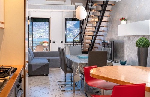 Lovere Apartment | magnificent apartment with terrace overlooking the lake