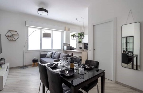 Villa San Giovanni Apartment | [MAISON LEBON 5 ★] Modern & elegant! Metro 1min