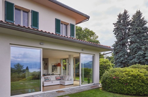 Ranco Villa | MAJOR LAKE VILLA WITH GARDEN & SWIMMING POOL. AMAZING VIEW ON THE LAKE AND ALPS