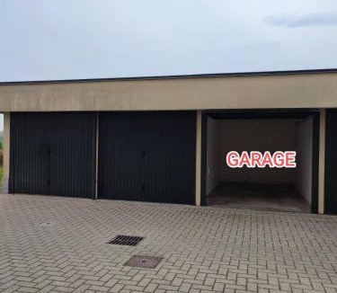 Locate di Triulzi Apartment | Manila House - private garage - Milan IEO Humanitas