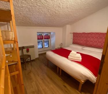 Piazzatorre Apartment | Mansarda Petronilla