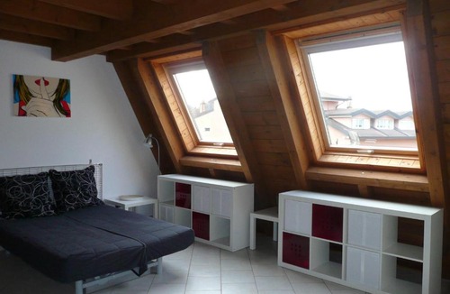 Travedona-Monate Apartment | Mansarda Travedona Monate (VA) per vacanza situata vicinissimo lago Monate e Maggiore Monate