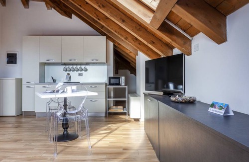 Maggiolina Apartment | Massari 22