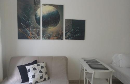 Centro Direzionale Apartment | MICHELANGELO 26 Monolocale