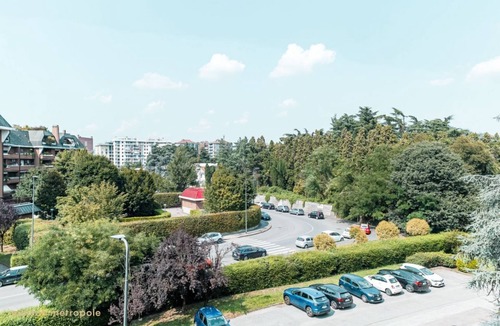Gallaratese Apartment | Milan Bonola Apartment, free parking