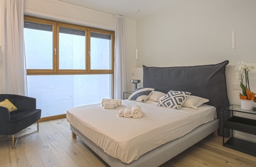 Porta Venezia Apartment | MILAN CHIC suite 4-hosted by Sweetstay