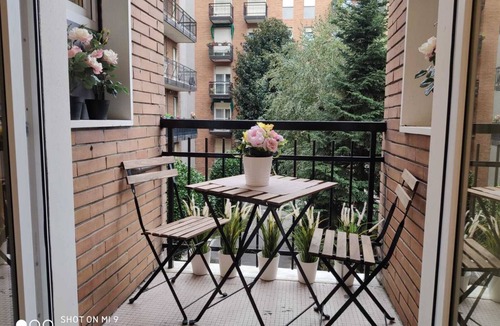 Dergano Apartment | Milan Luxury House Love