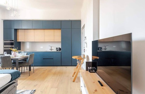 Ponte Seveso Condo | Milano Centrale Luxury Apartment (WiFi-AC)