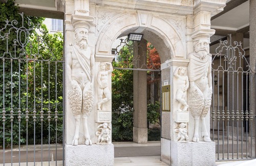 Guastalla Apartment | Milano Classy Heritage Home: quiet and prestigious apartment CITY CENTER - 4 BDR
