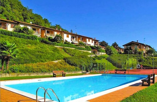 Castello Apartment | Modern 3-room apartment in exceptional residential complex with pool and tennis court