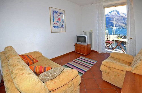 Vignola Apartment | Modern apartment with balcony and lake view, located directly on Lake Como