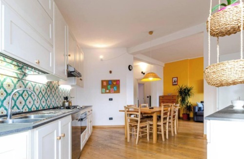 Porta Garibaldi Apartment | Modern Apartment with Panoramic City Views