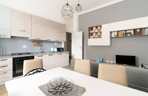 Certosa Apartment | Modern & Cozy Apartment in Milan x4