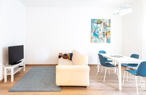 Bullona Apartment | Modern new apartment near Corso Sempione