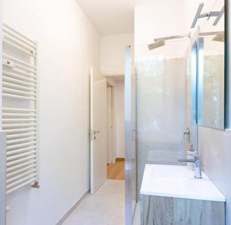 Bullona Apartment | Modern new apartment near Corso Sempione