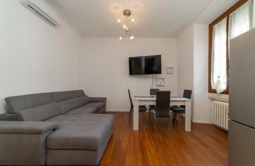 Ortica Apartment | Moderno bilocale vicino Aeroporto Linate Self check-in 24h & WiFi veloce