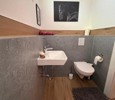 Eschenbruch Apartment | Momo Den