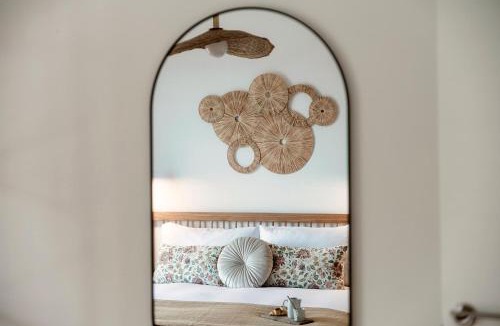 San Fermo della Battaglia Apartment | Moonlight - by MyHomeInComo