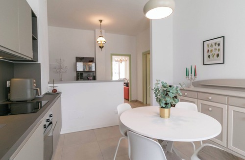 Lecco Apartment | Mountain View Apartment Lecco Centro
