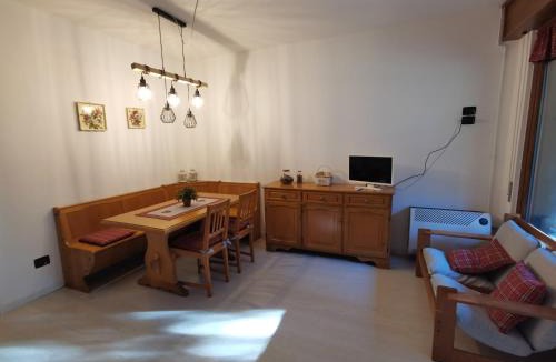 Piazza Brembana Apartment | Mountain View