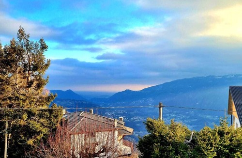 Fuipiano Valle Imagna Apartment | MUN Apartment - Major Unforgettable Nights/Cozy Apartment