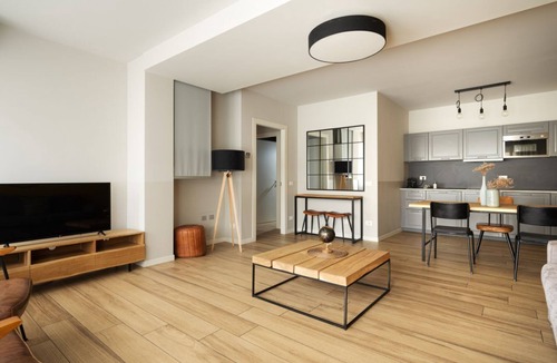 Borgo San Leonardo Apartment | MUSTARD FAMILY CENTRAL APARTMENT IN DONIZETTI RESIDENCE