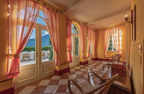 Calozzo Villa | My Rental Homes - Villa Meridiana with direct access to a beach and private pool