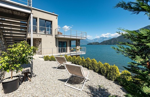 Vignola Villa | My Rental Homes - Villa Perla with pool, jacuzzi, and spectacular view of the Lake