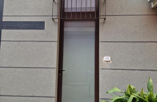 Gorla Apartment | n&ghomesweethome Van Gogh Elegante e confortevole casa vacanze