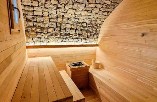 Grone Villa | Narciso Home