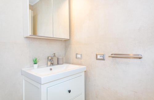 Barona Apartment | Navigli Suite Panoramica Terrazzo Free Parking AC Wifi