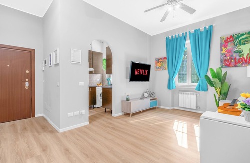 Rozzano Apartment | Naviglio Pop House Apartment with wifi and tv - 10 min.to Milano navigli