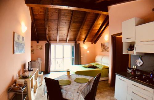 Fiumelatte Apartment | New Attic Lake View 2