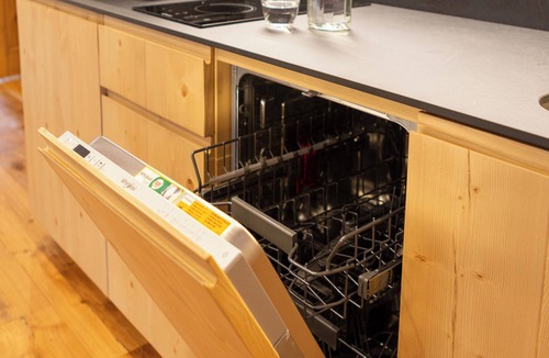 Isolaccia Apartment | New cozy apartment in Valdidentro with sauna and garden