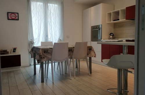 Mandello del Lario Apartment | Newcastle on lario-Lake Como Safe parking