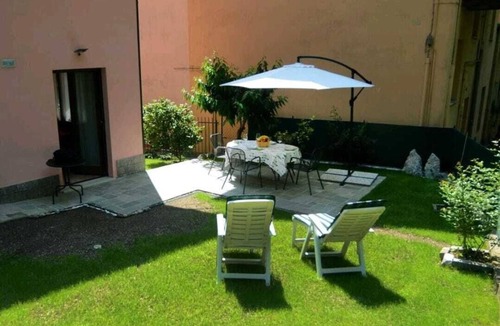 Pognana Lario Apartment | Newly renovated self-contained apartment, private parking space and garden