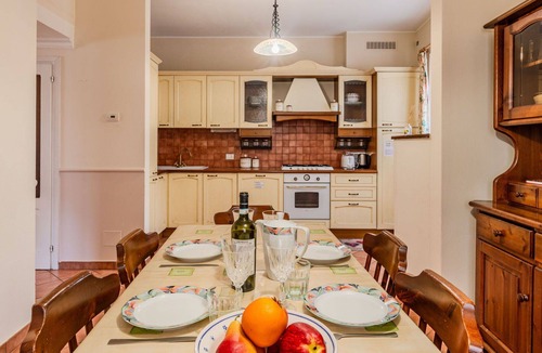 Carlazzo Apartment | Nice apartment for 4 guests with WIFI, TV and balcony